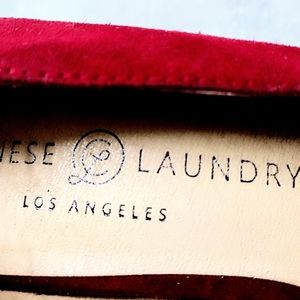 Chinese Laundry Los Angeles designer Red Velvet Ladies pumps